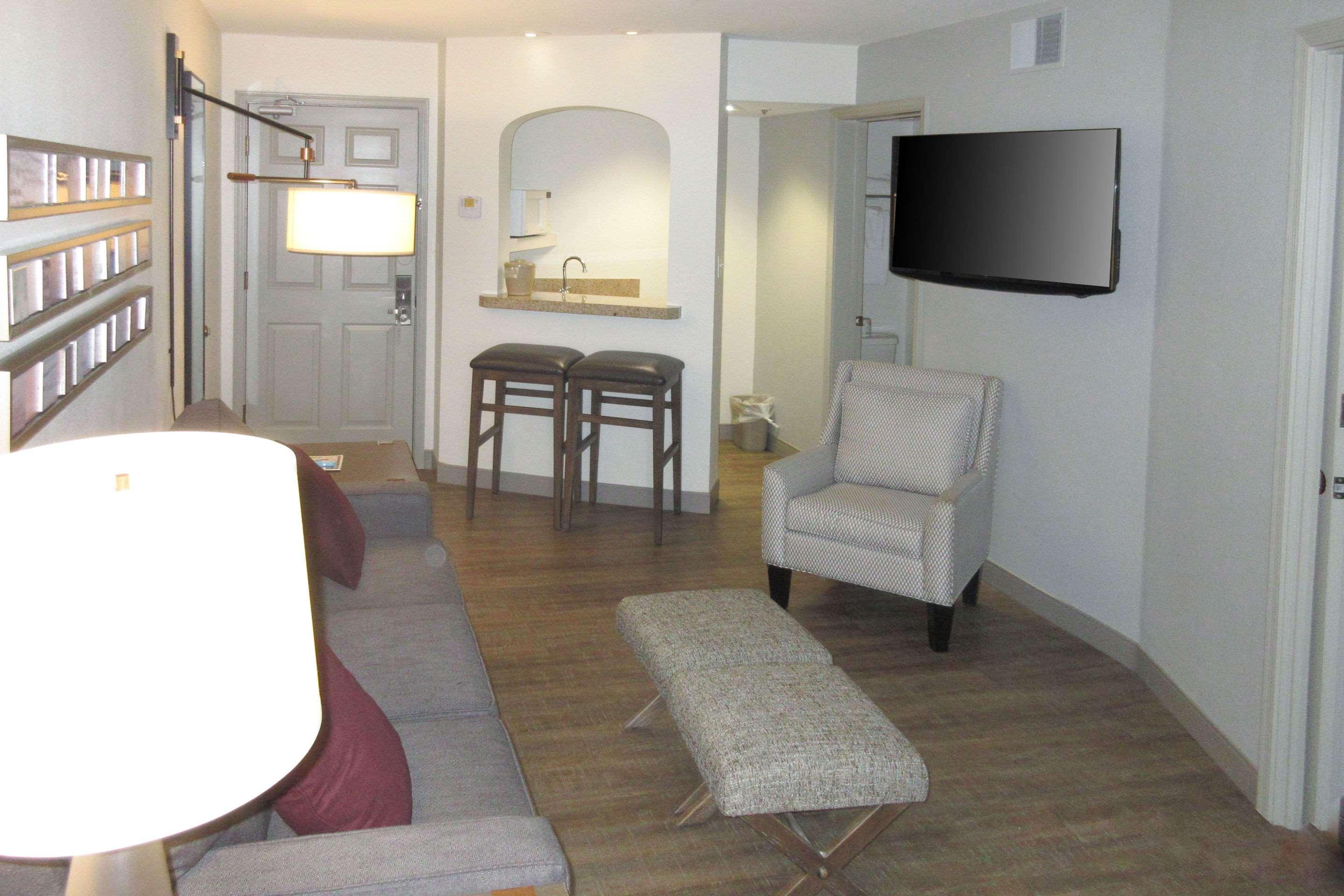 Windmill Suites Surprise - Phoenix, Ascend Hotel Collection מראה חיצוני תמונה