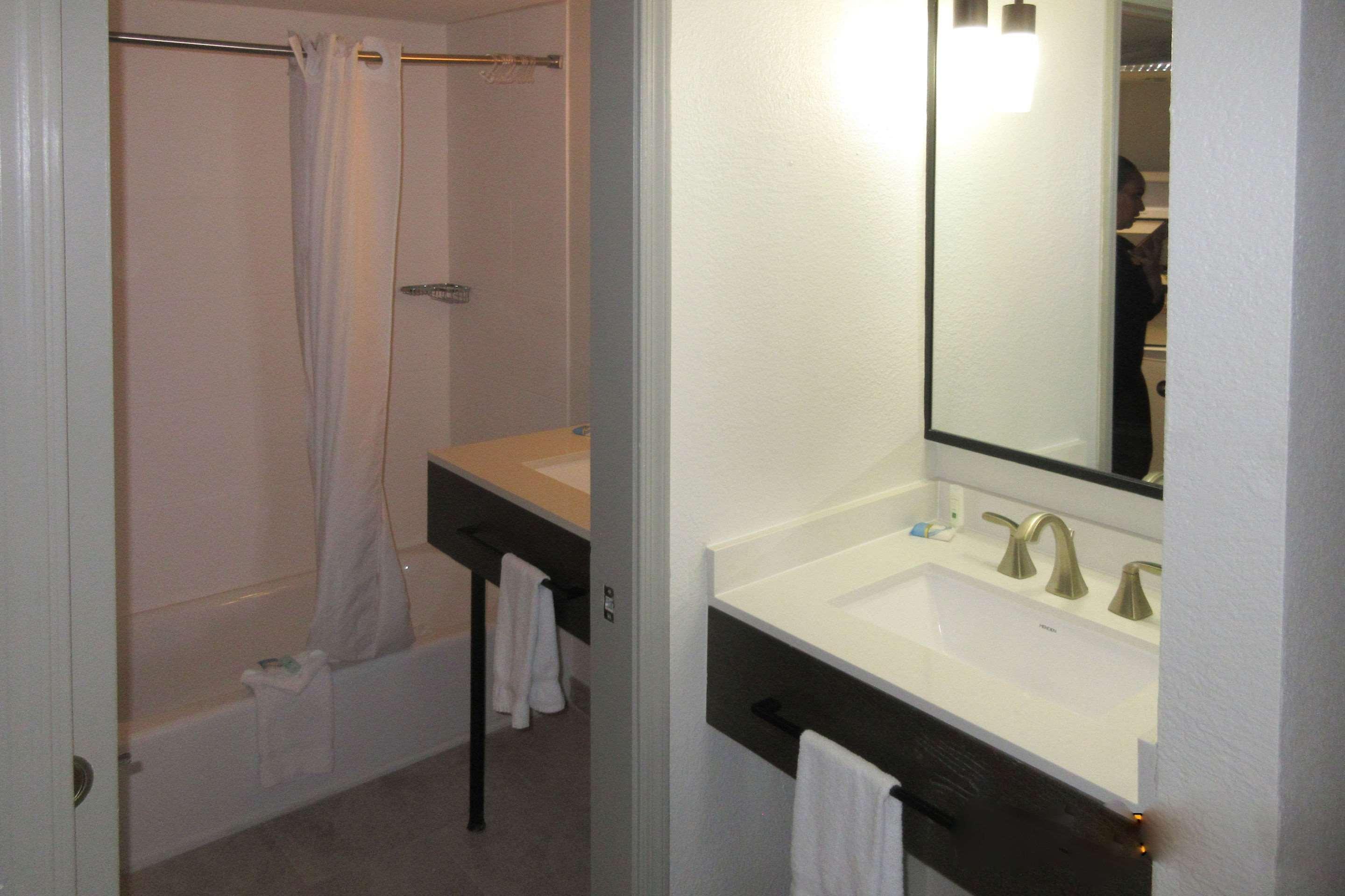 Windmill Suites Surprise - Phoenix, Ascend Hotel Collection מראה חיצוני תמונה