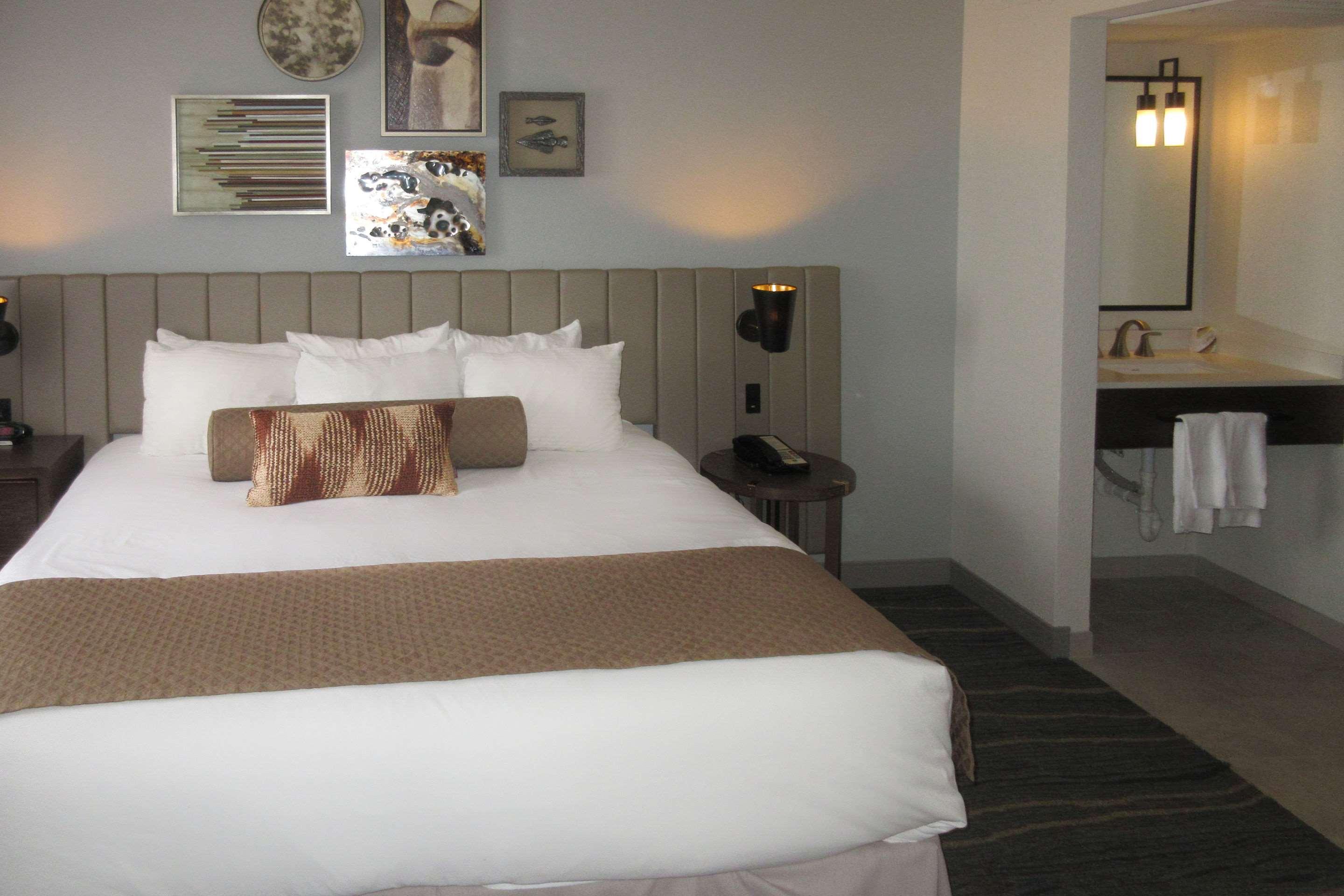 Windmill Suites Surprise - Phoenix, Ascend Hotel Collection מראה חיצוני תמונה